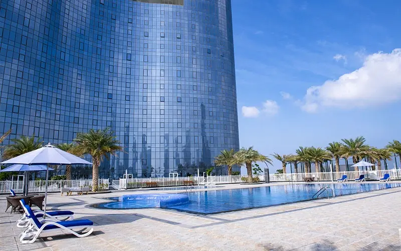 Leaf Tower lobby and concierge area – Modern interior design with luxurious finishes in Abu Dhabi’s iconic skyscraper